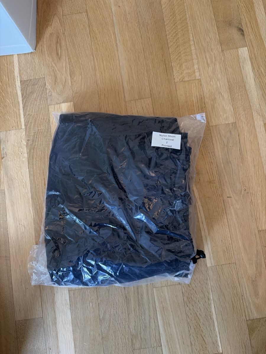 Pantaloni: Yeezy SH-01 / size 2 – Nuovo e nell'imballaggio originale da Wittenbach venduto da therealmoonstone 1