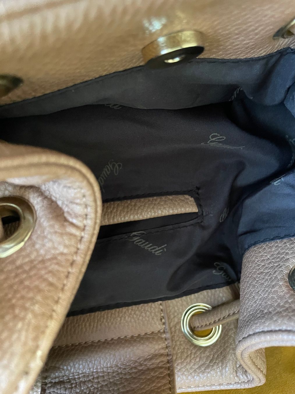 Borse da donna: GAUDI Tasche/Umhängetasche – Usato da Merishausen venduto da yourdream 4