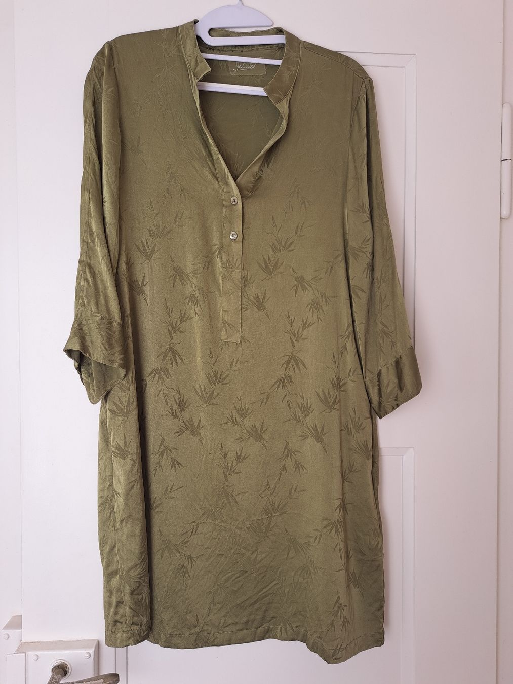 Robes: Jadicted Kleid Seide – D'occasion à Thalwil par sternenstaub369