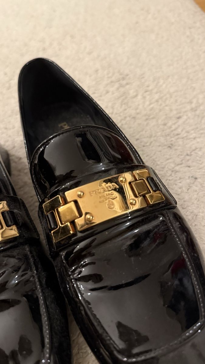 Prada Damenschuhe: Prada loafers  – Gebraucht aus Neuchâtel von ClosetSwap 1