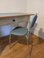 Vitnage Tisch 70er Jahre mit Stuhl und Hocker