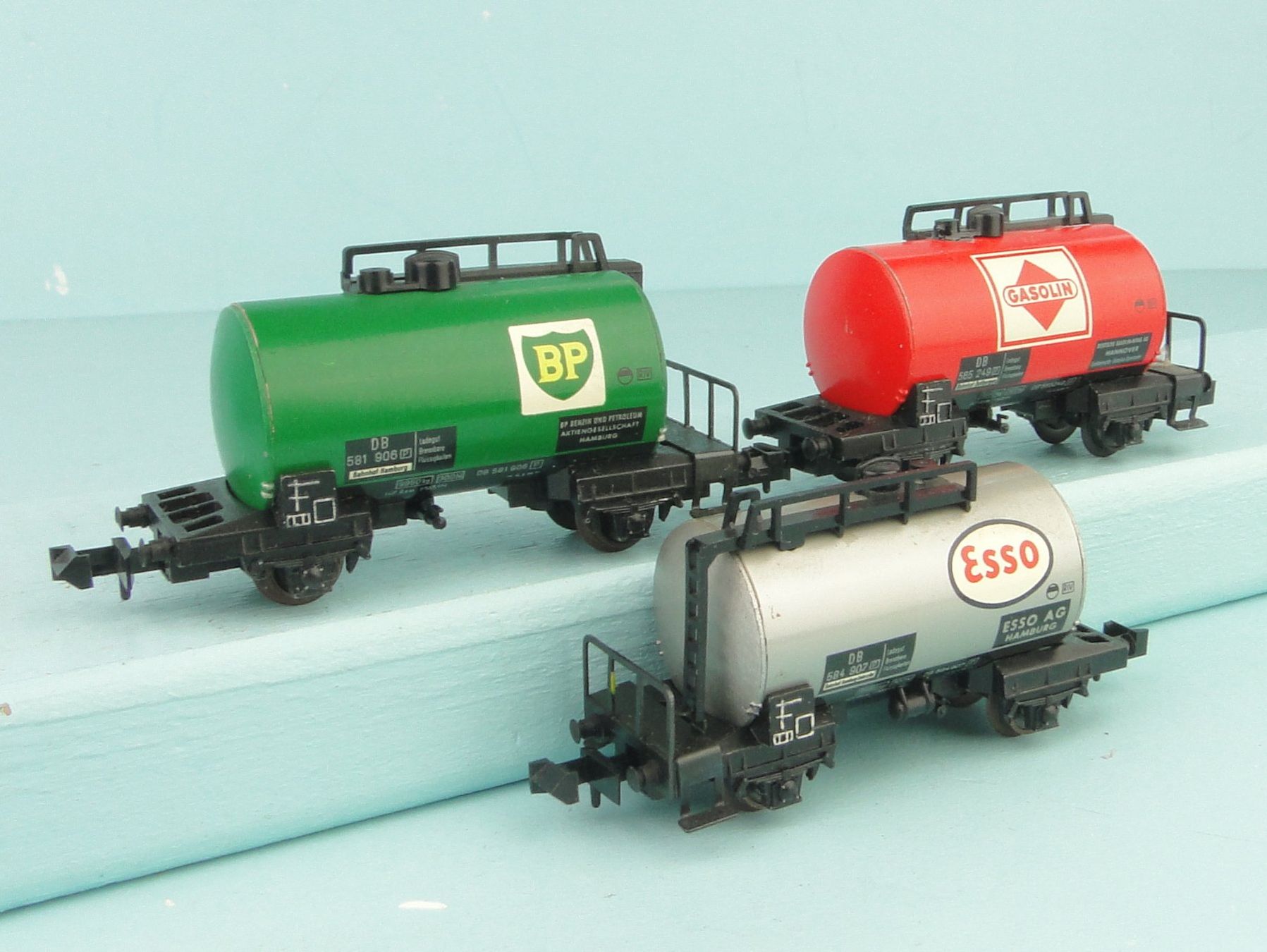 Trix Modelleisenbahnen: Trix  Spur N  3 Kesselwagen, Metall – Gebraucht aus Bülach von Albitrain