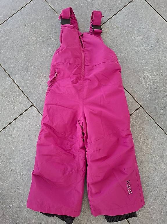 Lotti & Set di vestiti: Jacke und Hose Gr. 86/92 – Usato da Andwil TG venduto da Dorro 1