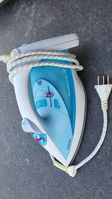 Ferri da stiro: Tefal Bügeleisen – Usato da Mönchaltorf venduto da guka7