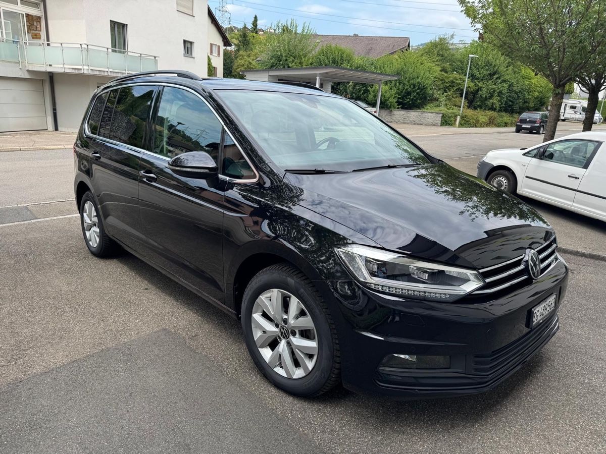 VW Automobili: VW Touran 2.0 TDI DSG 7 Plätzer  – Usato da Uznach venduto da kev_7q8k 2