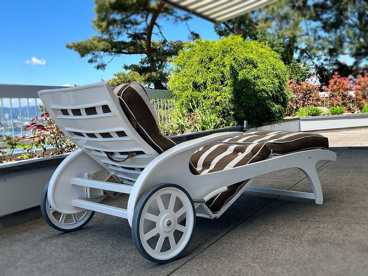 Liegen & Liegestühle: Gartenmöbel / Rollliege – Gebraucht aus Zürich von hei_8k5g 1