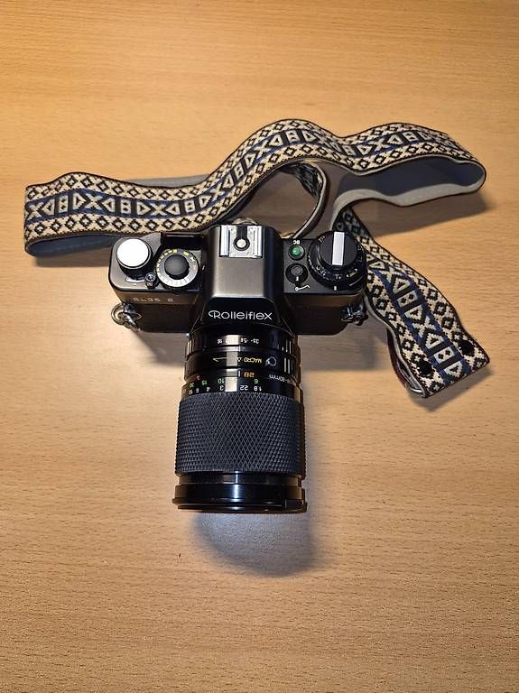 Kamera: Rolleiflex SL35 E Kleinbildkamera mit Zubehör – Gebraucht aus Wohlen AG von diwi_wohlen
