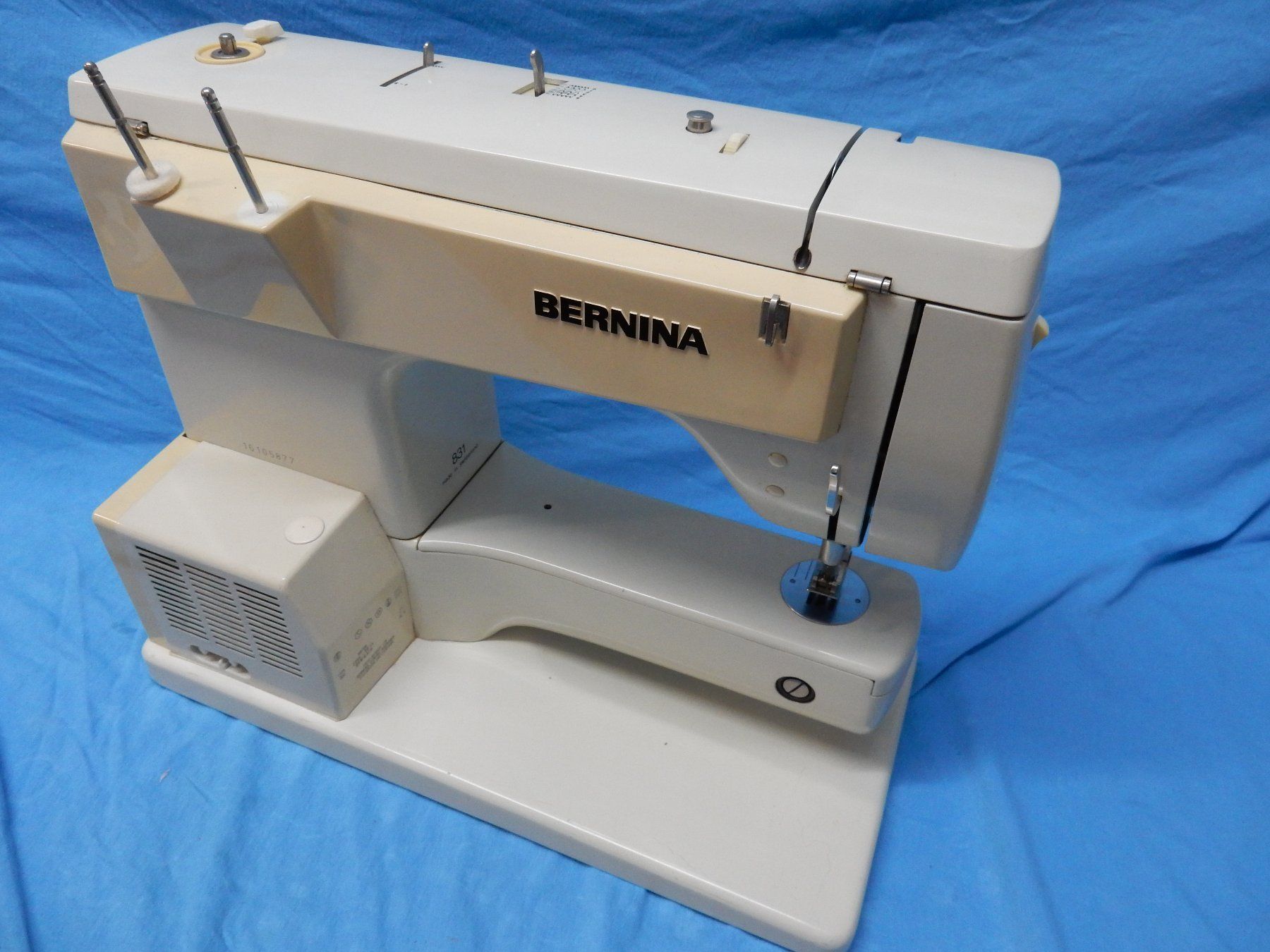 Bernina Macchine da cucire: Bernina 831    24055 – Usato da Watt venduto da Mariposa49 4
