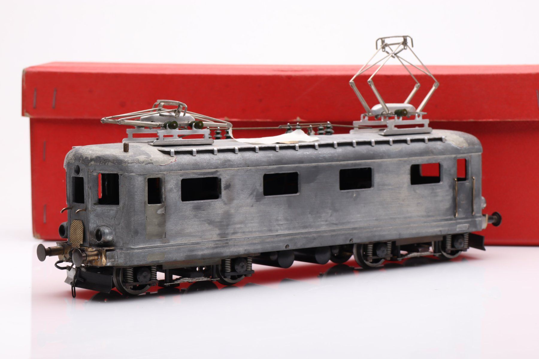 Hag Modelleisenbahnen: Keiser/Hag Re 4/4' Rohling Spur 0 – Defekt aus Ried (Muotathal) von Modellbahn.swiss
