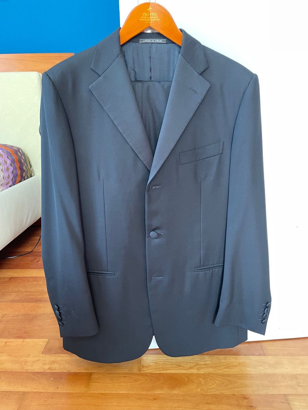 Completi: Corneliani Tuxedo – Usato da Kilchberg venduto da 2thePoint