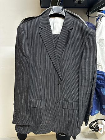 Herren Anzug U&I gestreift 100% Leinen Grösse 40/102