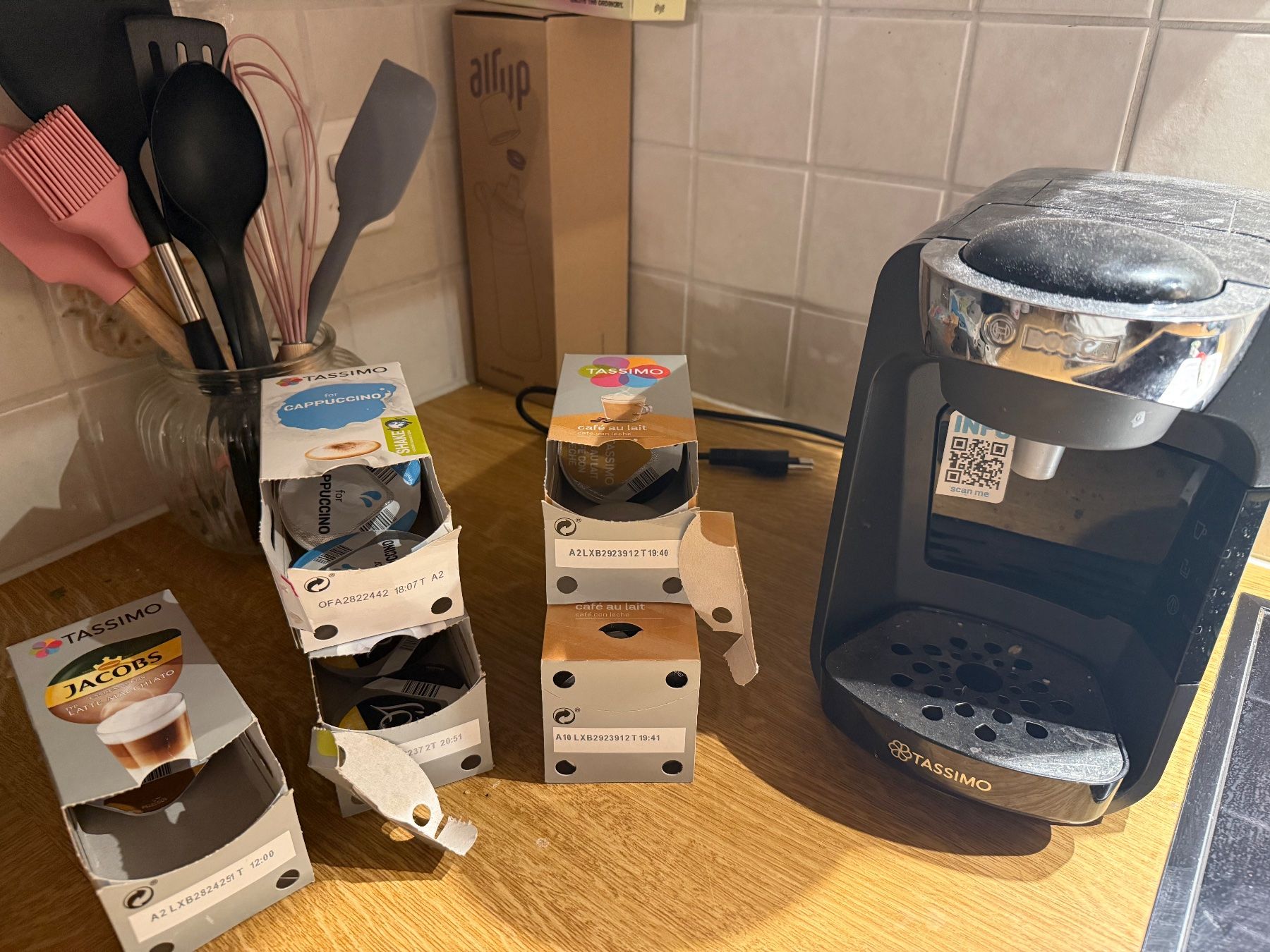 Bosch Macchine per caffè & Macchine per espresso: Bosch Kaffe-Maschine Kapseln – Usato da Roggwil BE venduto da Shopping_queen1993