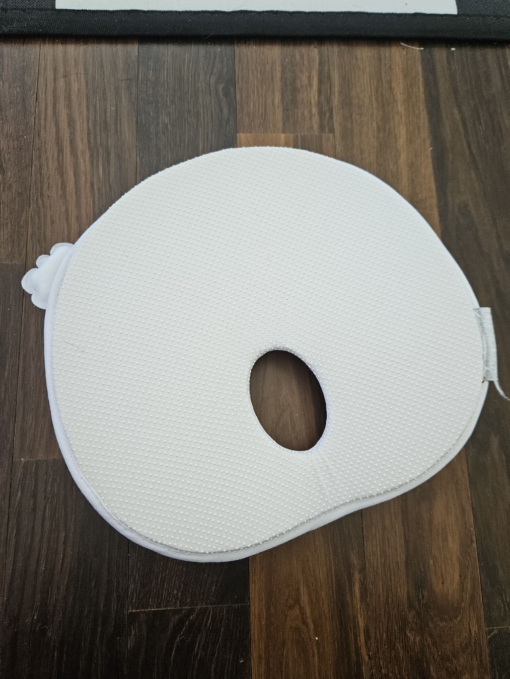 Cuscini: Lovenest baby head pillow – Usato da Affoltern am Albis venduto da Katarinushka 1