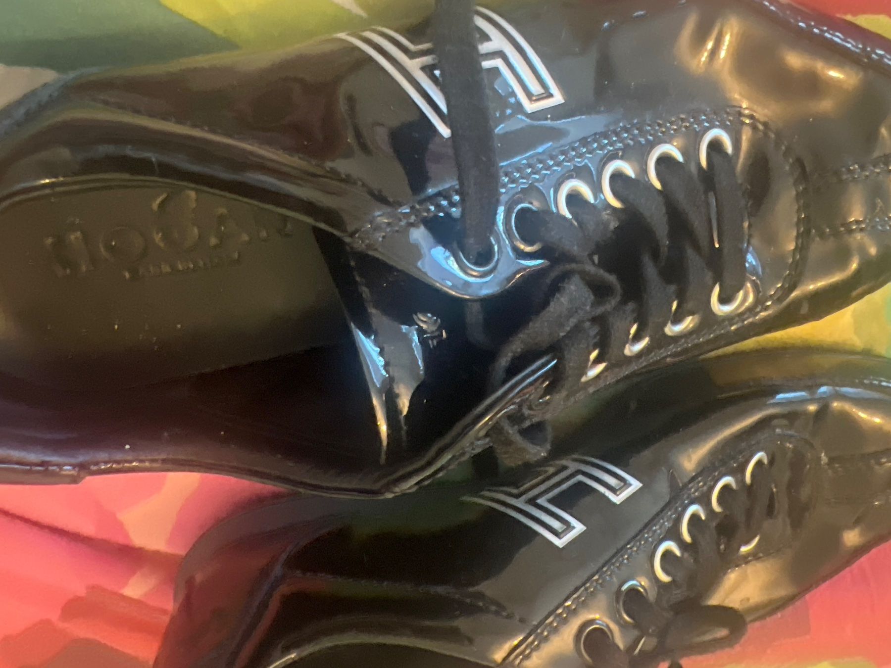 Hogan Scarpe per ragazzi: Hogan Kinder schuhe – Usato da Menzingen venduto da Mypersonalshopp 2