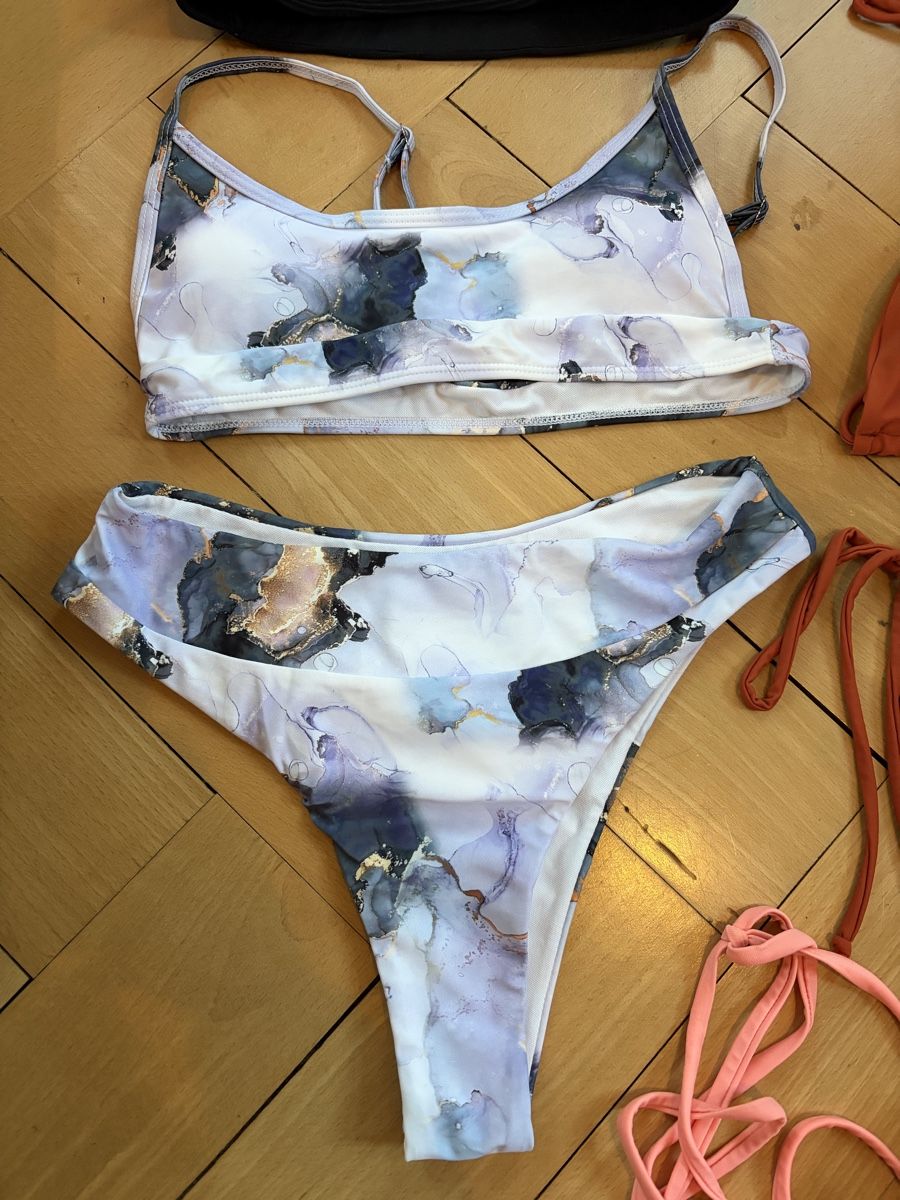 Maillots de bain & Bikinis: Bikini Set - Grösse 34 – D'occasion à St. Gallen par Debi. 1