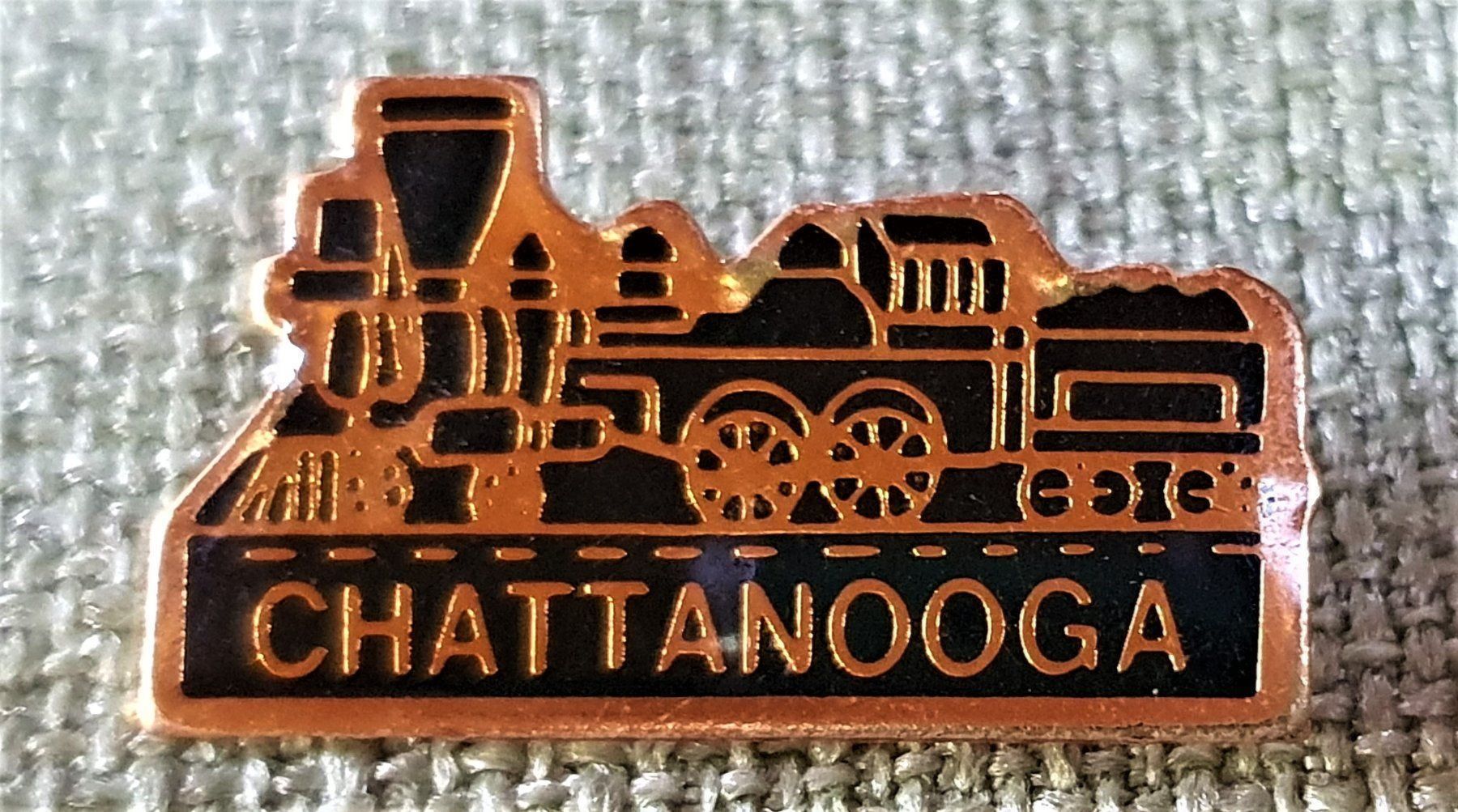 Placchette & Badge: I063 - Pin Dampflokomotive Chattanooga – Usato da Reinach BL venduto da Boston-Verkauf