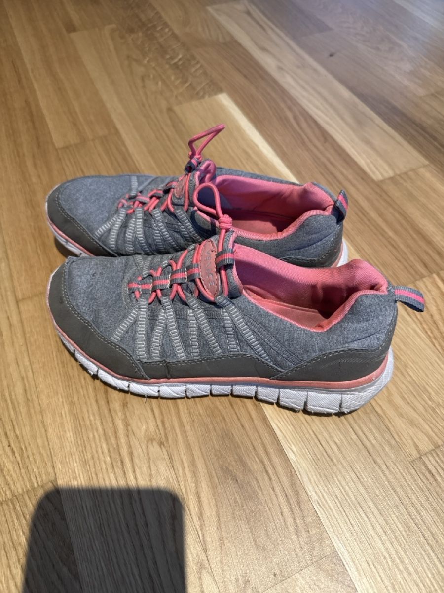 Scarpe per ragazze: Venice Grey & Pink Spring/Summer Schuhe – Usato da Biel/Bienne venduto da Husseinsheikho 5