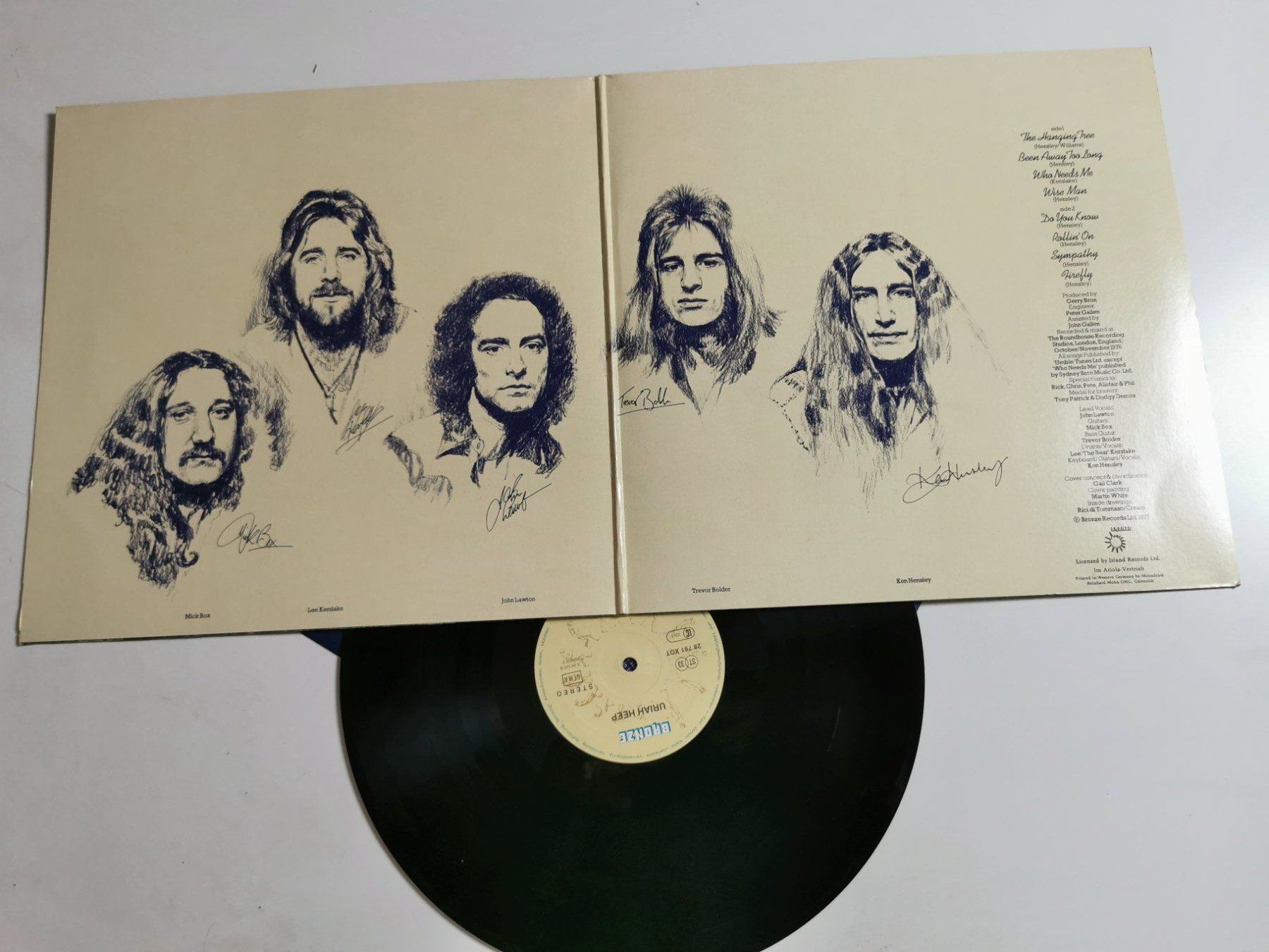 Vinyles: Uriah Heep - Firefly – D'occasion à Grafenried par Jukebox70 2