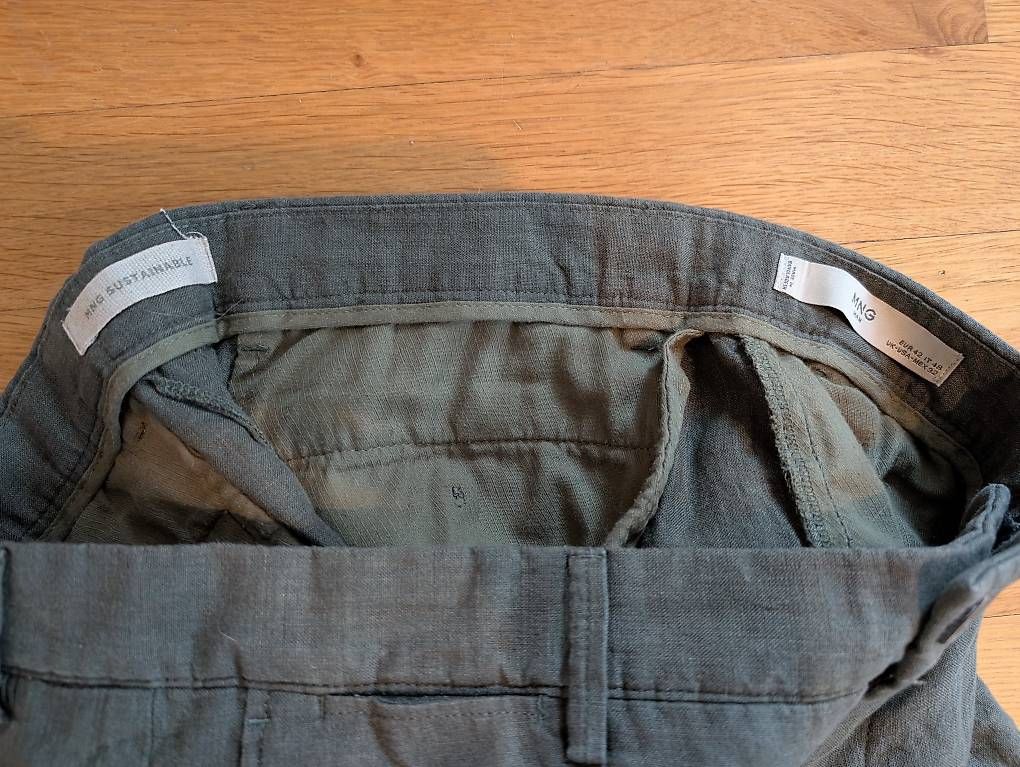 Mango Pantaloni: Leinenhose kurz Herren – Usato da Ennetbaden venduto da pau_8kxv 2