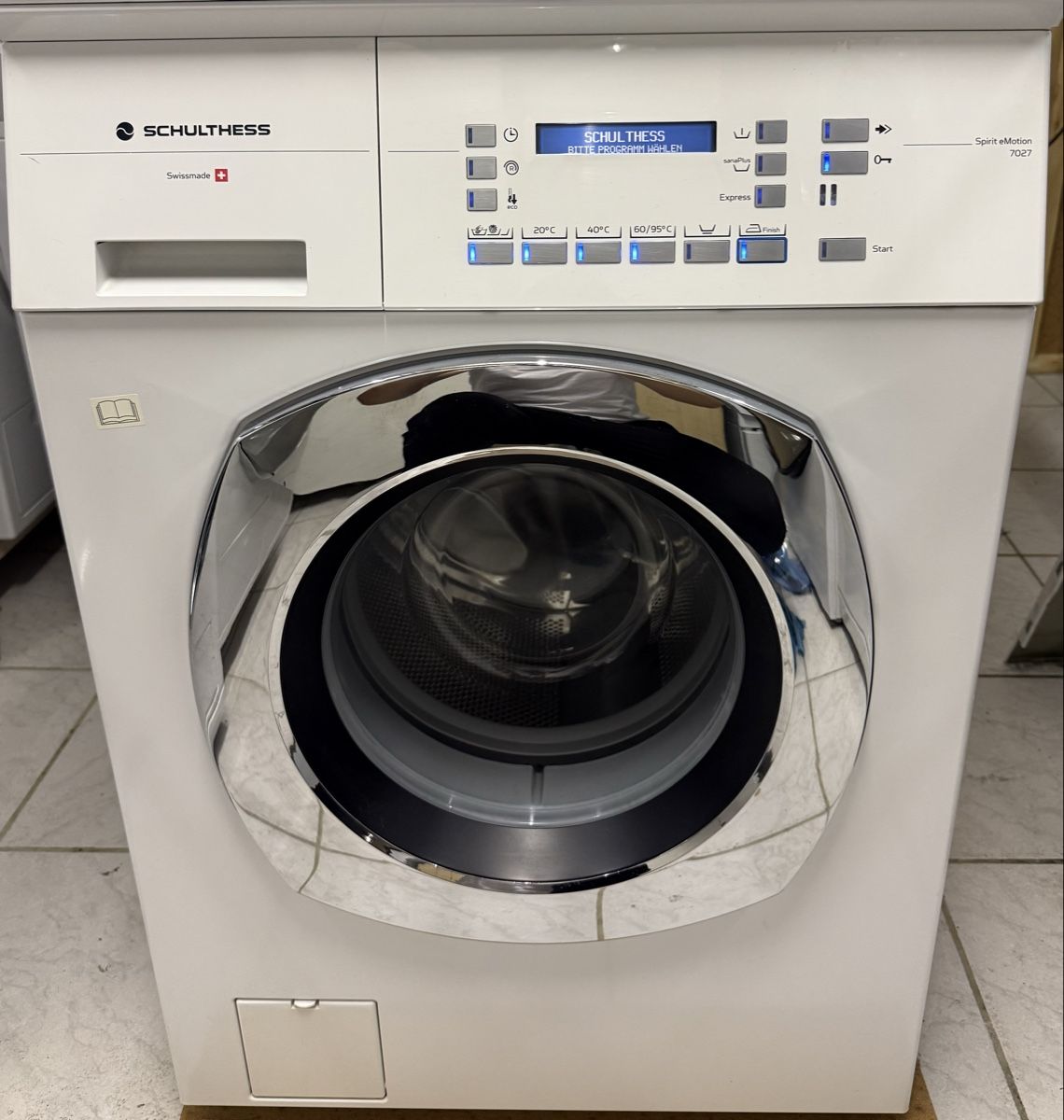 Schulthess Lavatrici: Professional Schulthes Waschturm 8Kg – Nuovo (secondo la descrizione) da Kilchberg ZH venduto da Rei_9 1