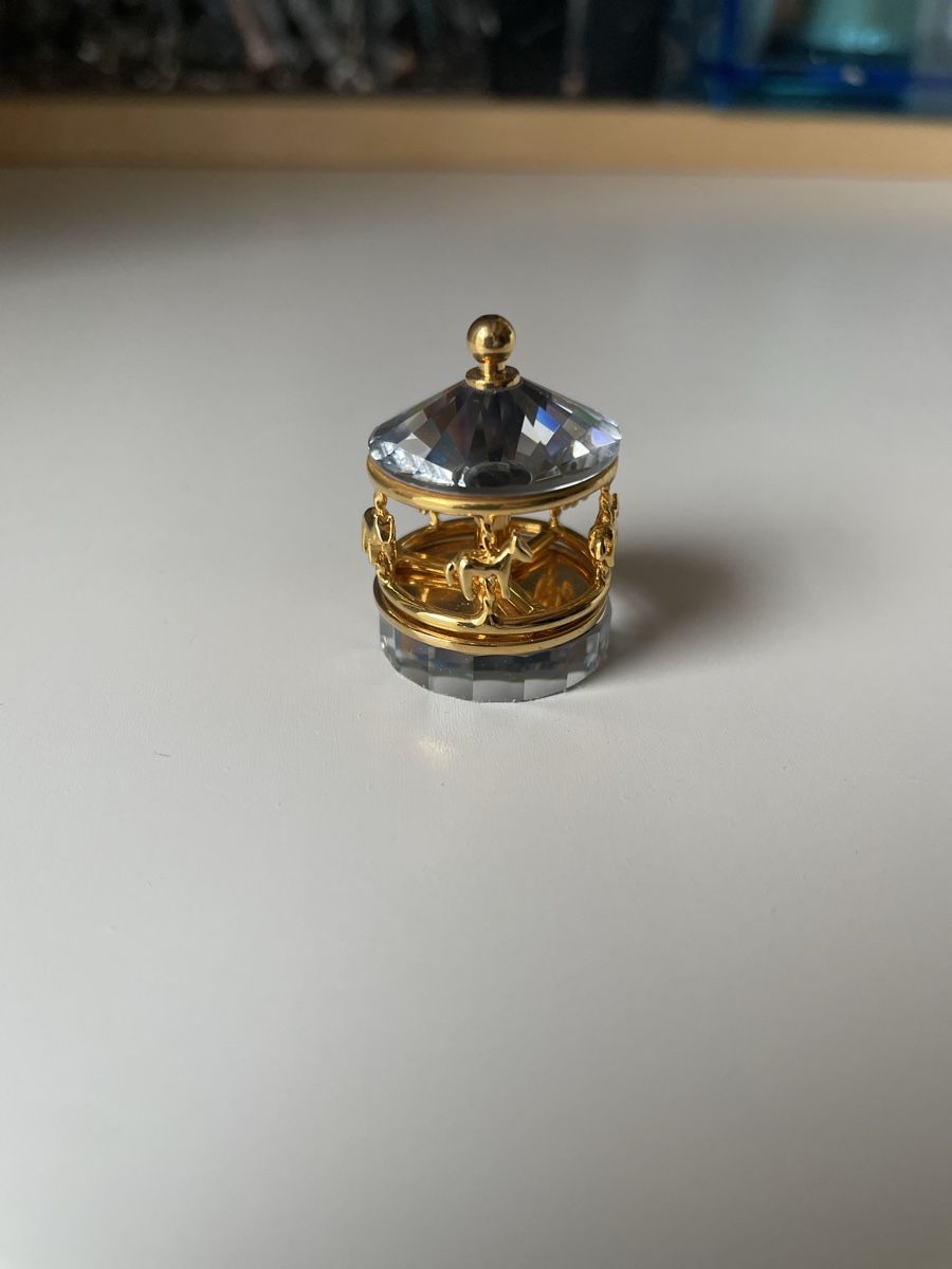 Swarovski Figuren: Swarovski Karussell – Gebraucht aus Basel von Zamba