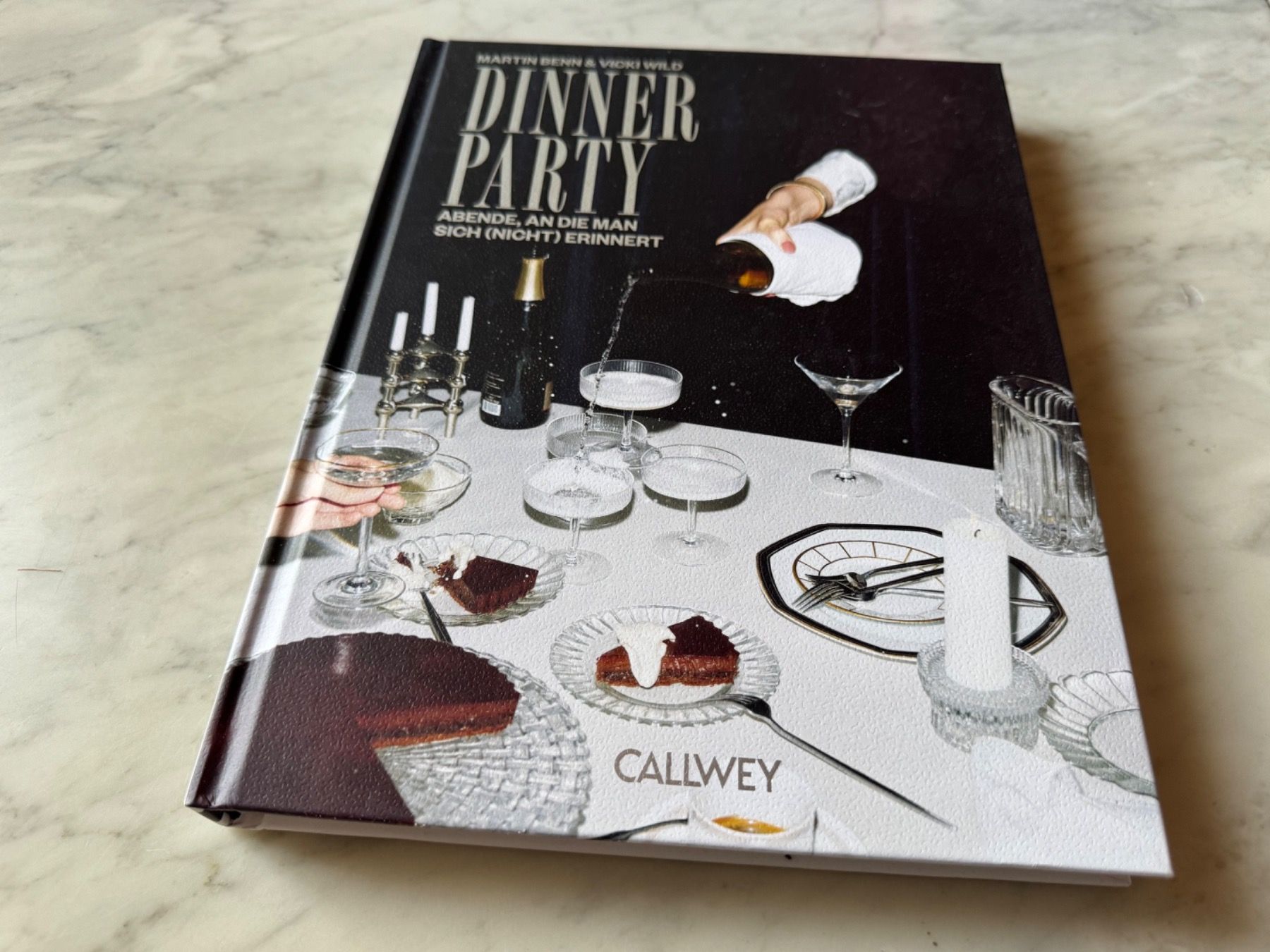Livres: DINNER PARTY KOCHBUCH – Neuf (Voir description) à hägendorf par twilightprincess