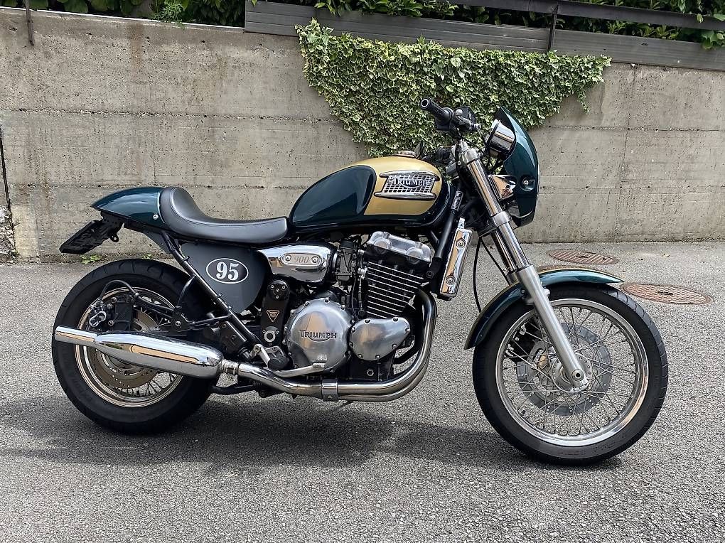 Triumph Altro: Triumph Thunderbird 900 Sport  Cafe Racer – Usato da Kloten venduto da akibagster