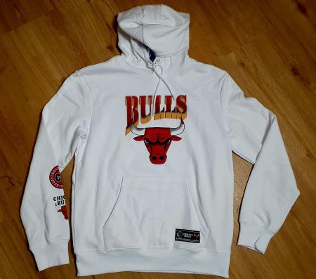 CHICAGO BULLS HOODIE GRÖSSE M **NEU**