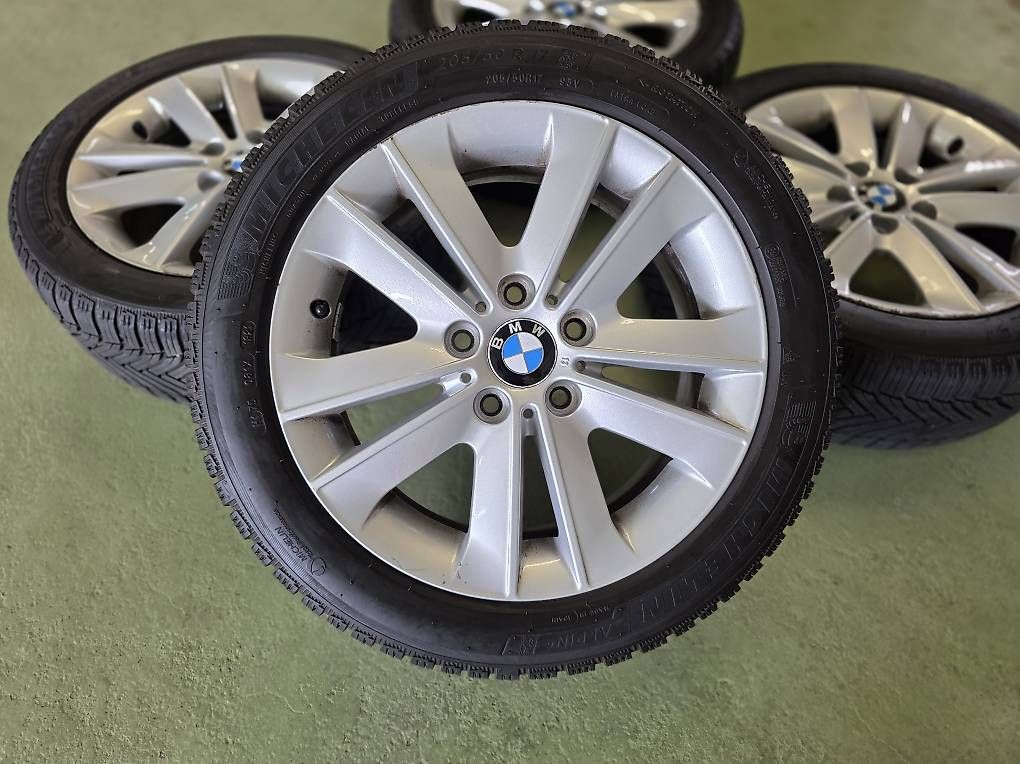 BMW Pneus & Roues: Winterräder Original BMW 1er  E81 E82 E87 E88 – D'occasion à Rümlang par AZAutozubehor
