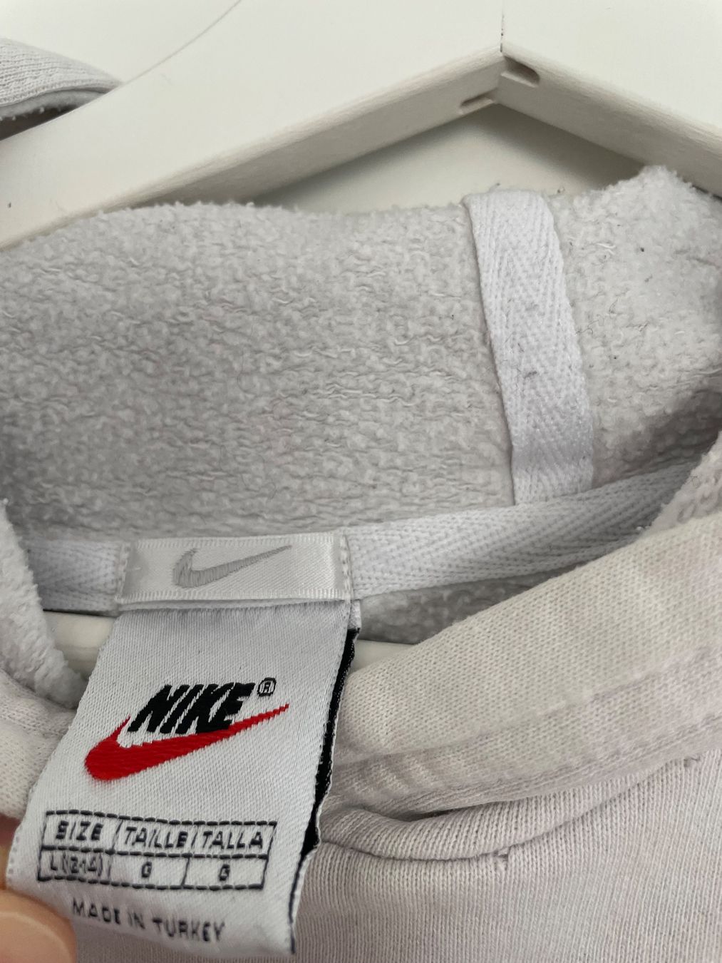 Nike Maglioni & Felpe: Vintage Nike Hoodie – Usato da Thun venduto da eli_68jk 2