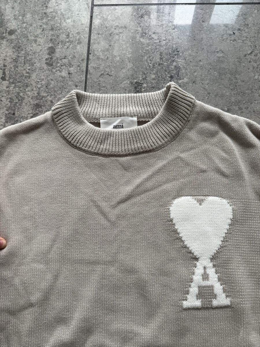 Pulls & Sweat-shirts: Ami Sweater Beige Gr. S – Neuf (Voir description) à Allschwil par ale_99l7 1