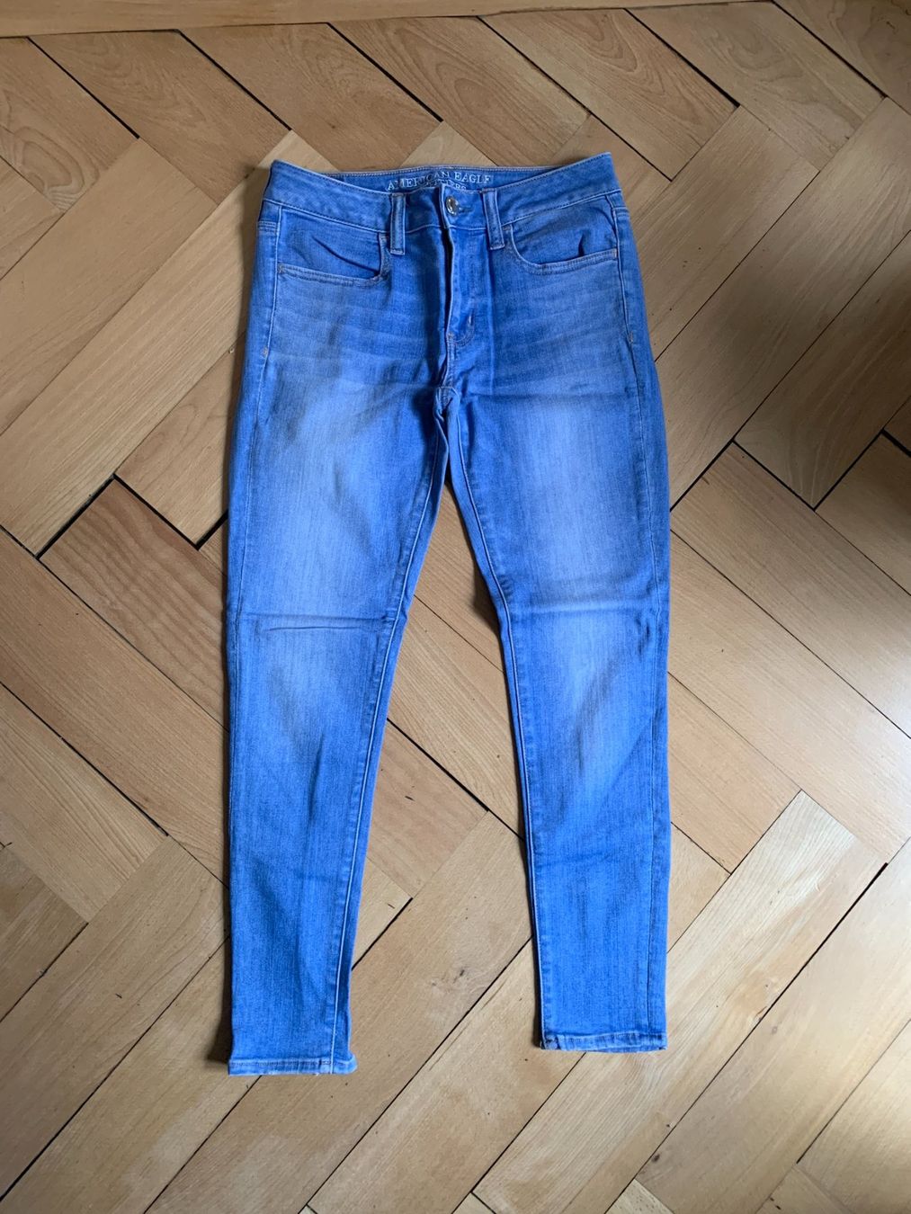 American Eagle Jeans: AMERICAN EAGLE - Jeggings Jeans hellblau S – Gebraucht aus Zürich von Diazaio