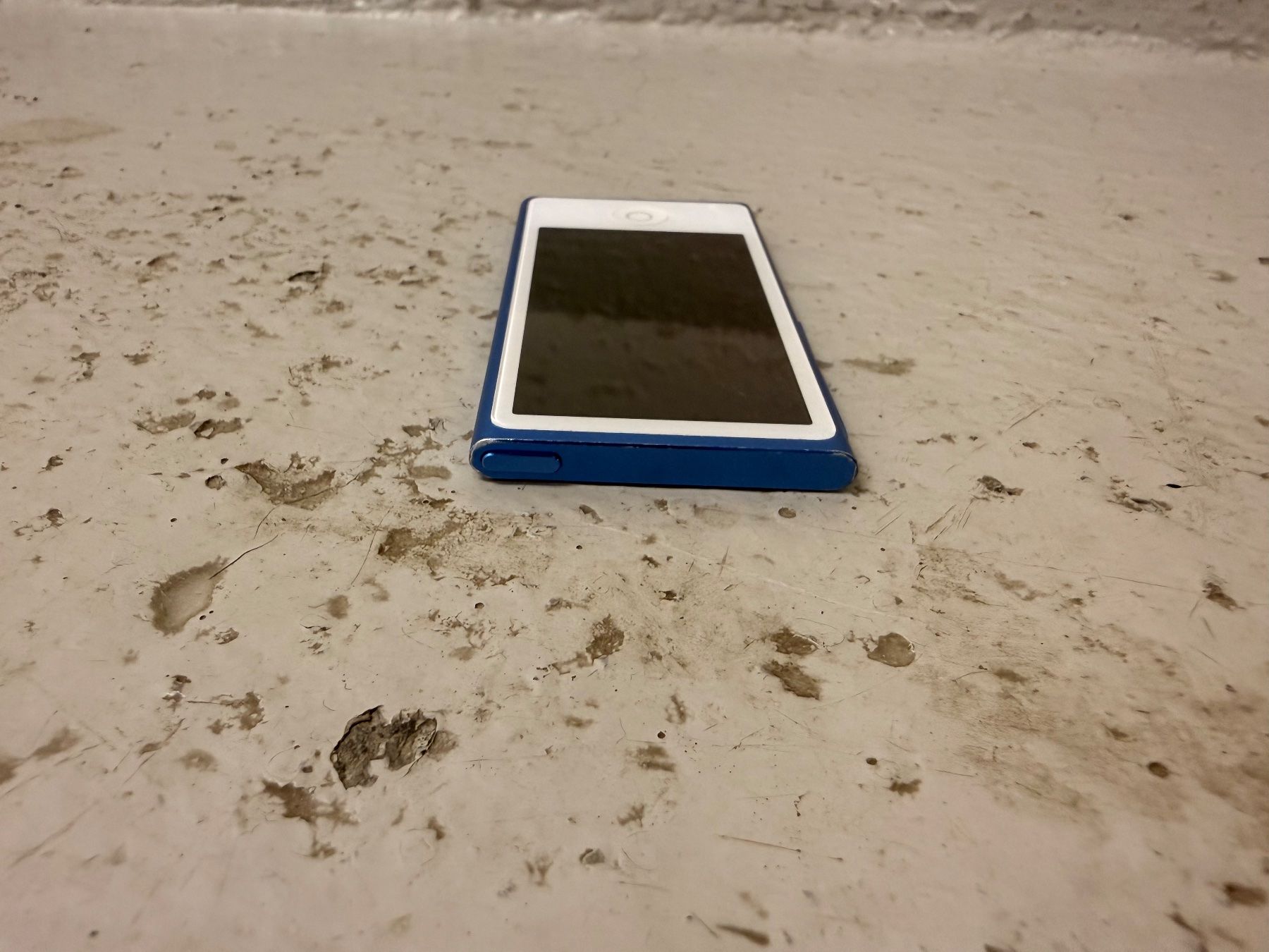 Apple Lecteur media portable: Apple iPod Nano 7. Generation blau – Défectueux à Zürich par Cleo234 5