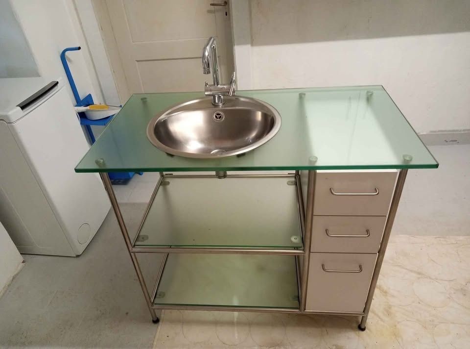 Ikea Mobili per bagno: Meuble sanitaire – Usato da Bienne venduto da Daniel_Schader 6