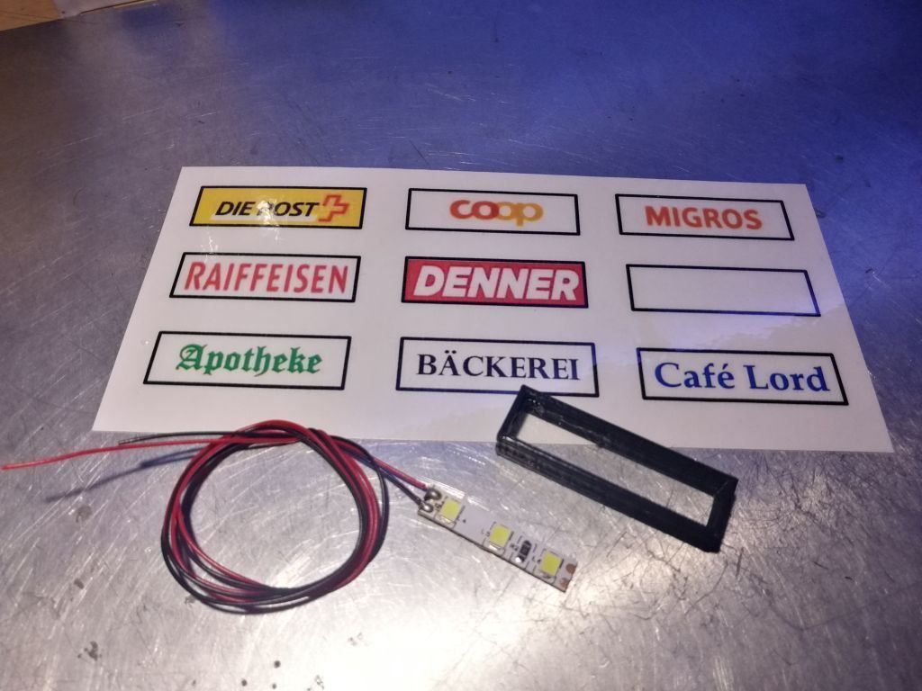 Modellini di ferrovie: Mini-Bausatz Leuchtreklame zweiseitig – Nuovo e nell'imballaggio originale da Luzern venduto da Salefactory 1