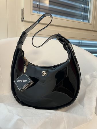 Derimod Lack Handtasche Schwarz Neu