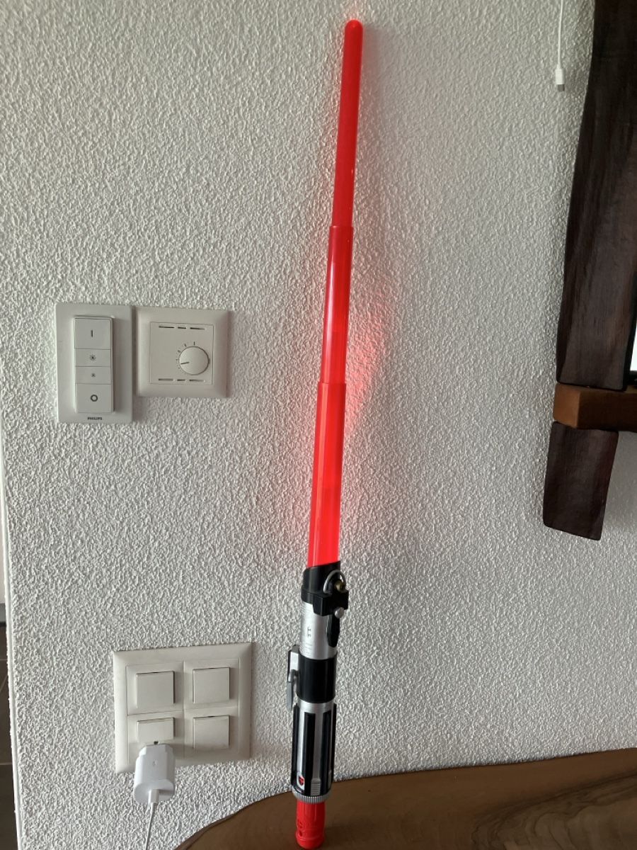 Hasbro Giocattoli: Darth Vader Lichtschwert Star Wars – Nuovo (secondo la descrizione) da Perlen venduto da K.P.K.P