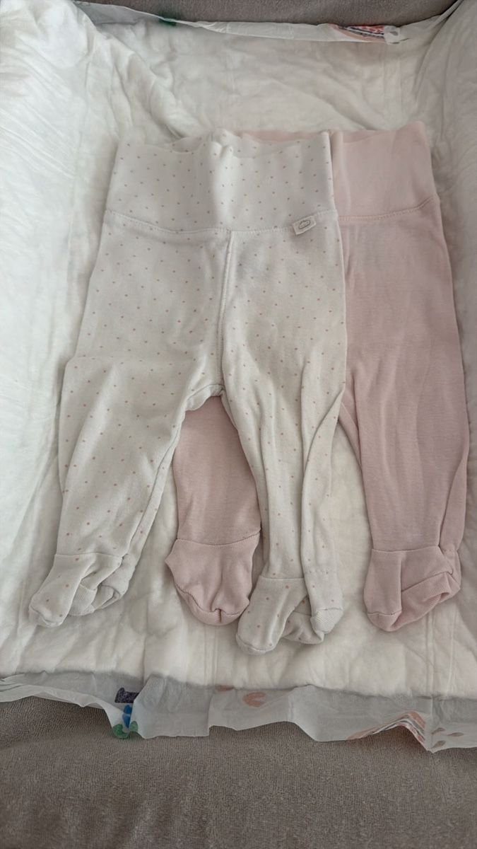 H&M Pantaloni: Baby Stramplerhosen 2er Set Gr.56  – Usato da Richterswil venduto da nufian005
