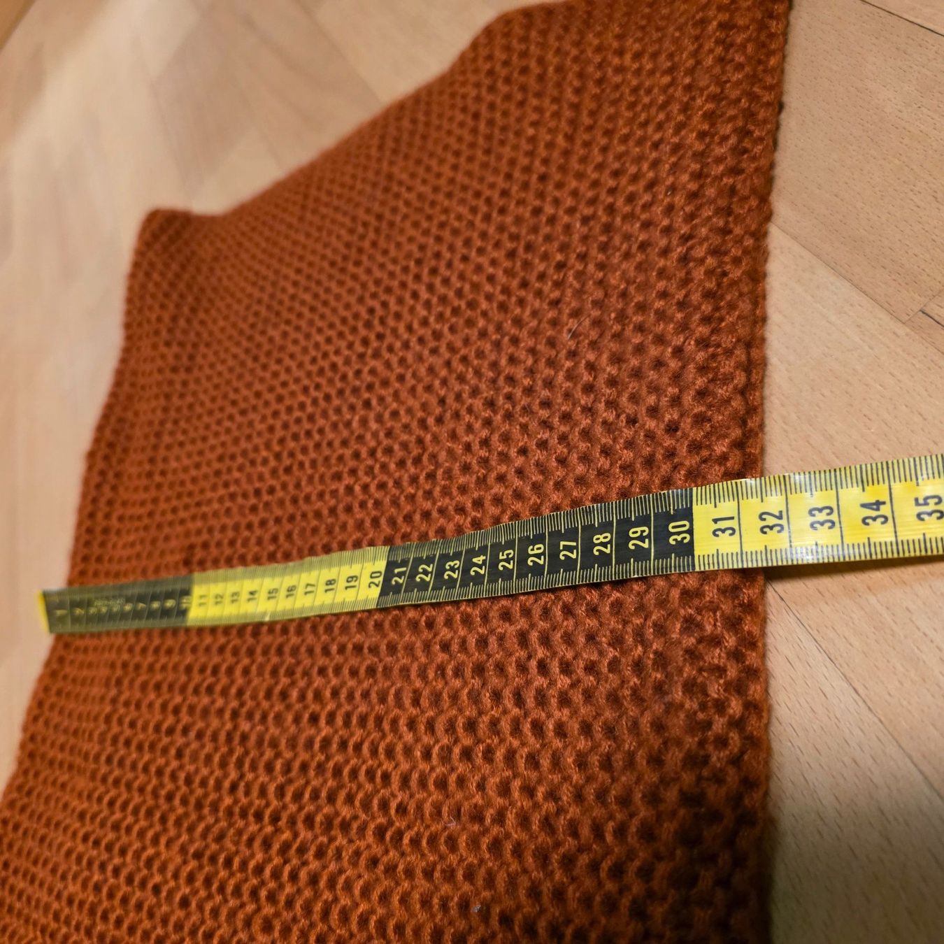 H&M Foulard & Sciarpe: H&M Loop-Schal Zimtbraun One Size – Usato da Wald ZH venduto da CapLux 4