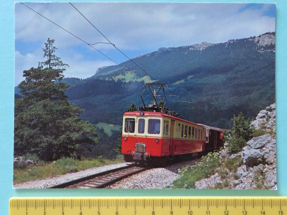 CPA 69 LYON / CROIX ROUSSE / CHEMIN DE FER TRAVERSANT LE BOULEVARD / TRAIN