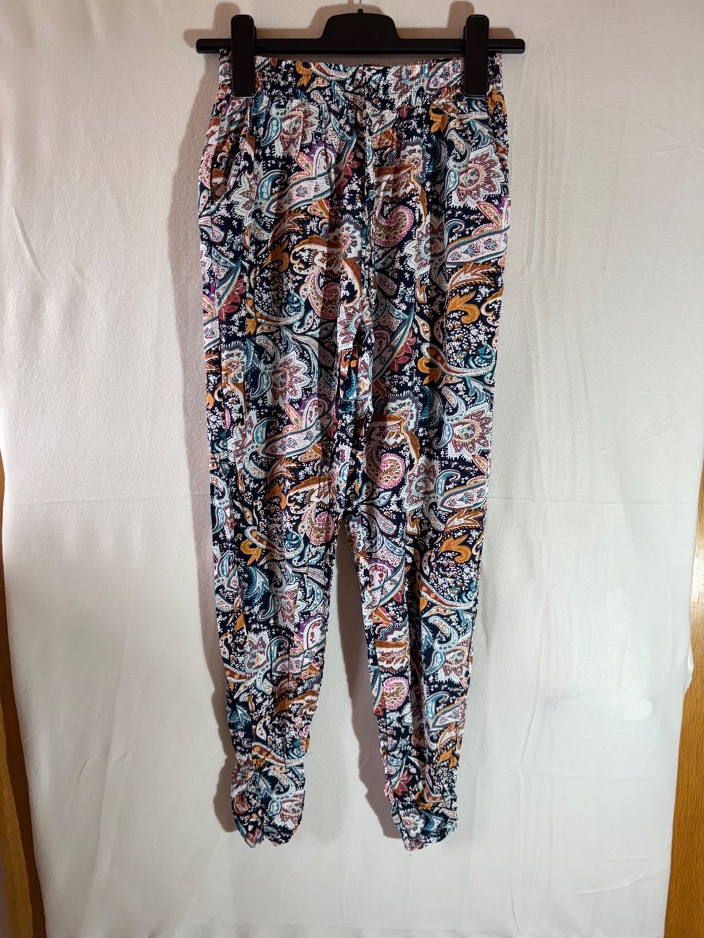 Pantaloni: Bequeme Hose Gr. S – Usato da Grosswangen venduto da SALE_SALE_SALE