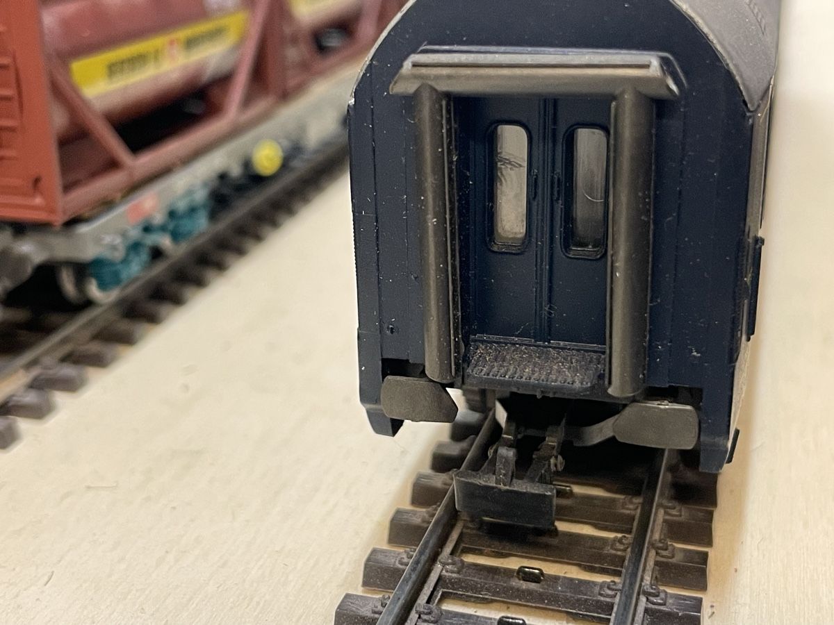 Liliput Modellini di ferrovie: Liliput Personenwagen – Usato da Gossau SG venduto da Krokodil344 3
