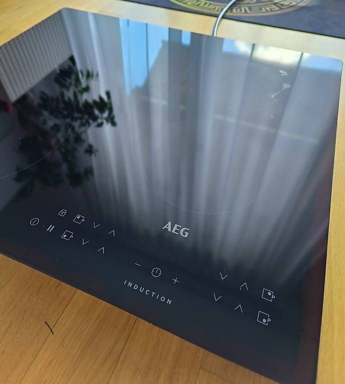 Cucine: AEG Induktionskochfeld 58 cm / Standard-60er  – Usato da Elgg venduto da Leon0202 1