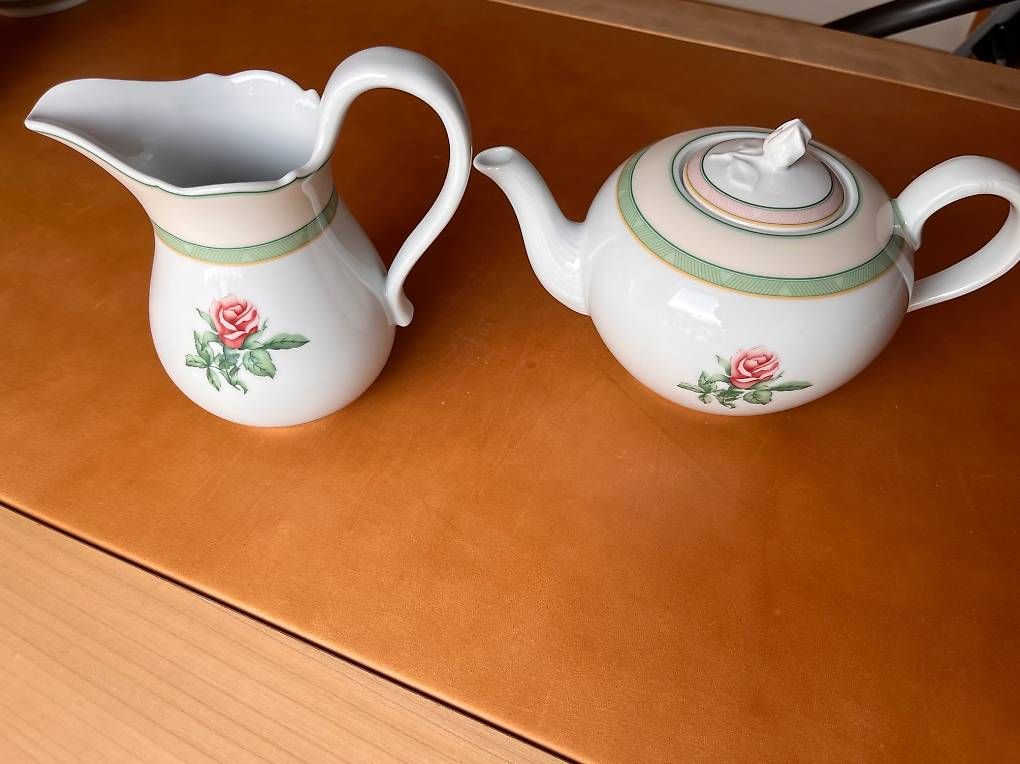 Teiere: Hutschenreuter Park Lane 2 Tee oder Milchkannen – Usato da Thalwil venduto da chm_6wdg