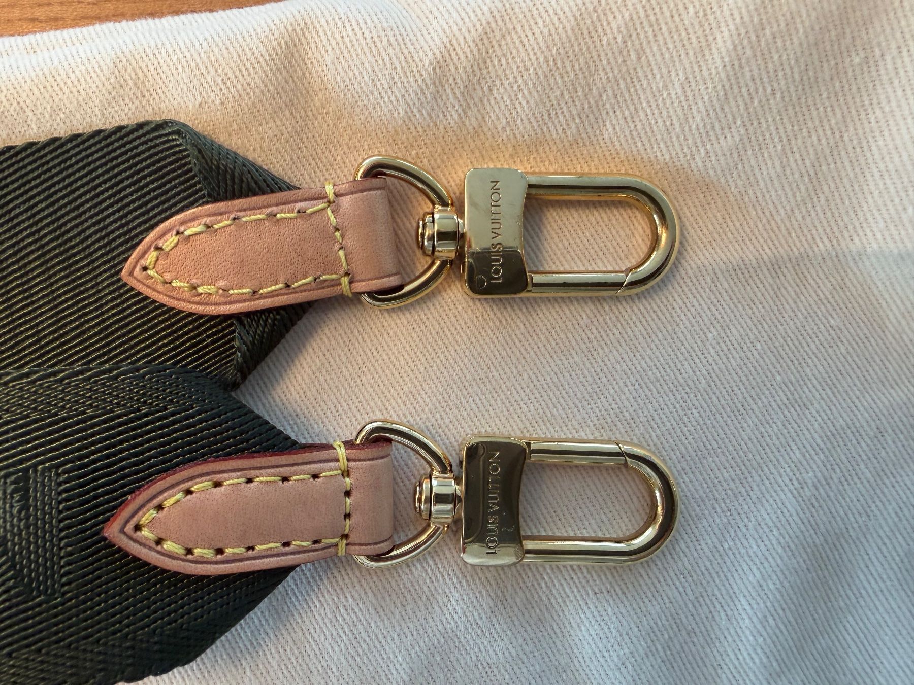 Louis Vuitton Taschen für Damen: Louis Vuitton Multi Pochette Accessoires – Gebraucht aus Altendorf von fivep 6