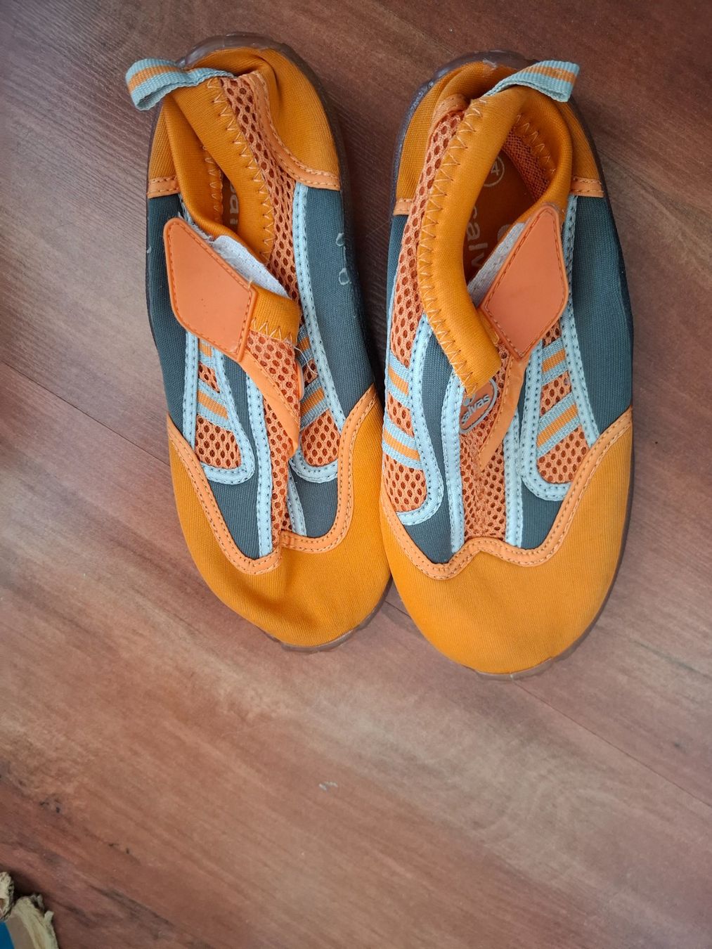Scarpe da uomo: Badeschuhe / Aquaschuhe Gr. 34  ***TOP-Preis*** – Usato da Roggwil BE venduto da Konda