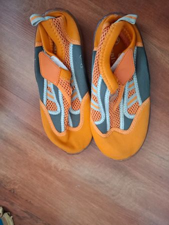 Badeschuhe / Aquaschuhe Gr. 34  ***TOP-Preis***