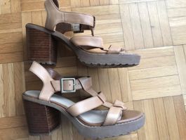 Sandalen Leder von Pier One Grösse 38 beige/braun