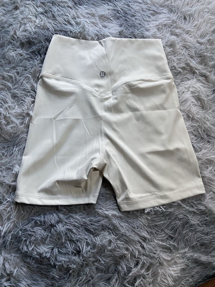 Lululemon Kleiderpakete: Lululemon Gym Set – Neu (gemäss Beschreibung) aus Embrach von NovasOutlet 6