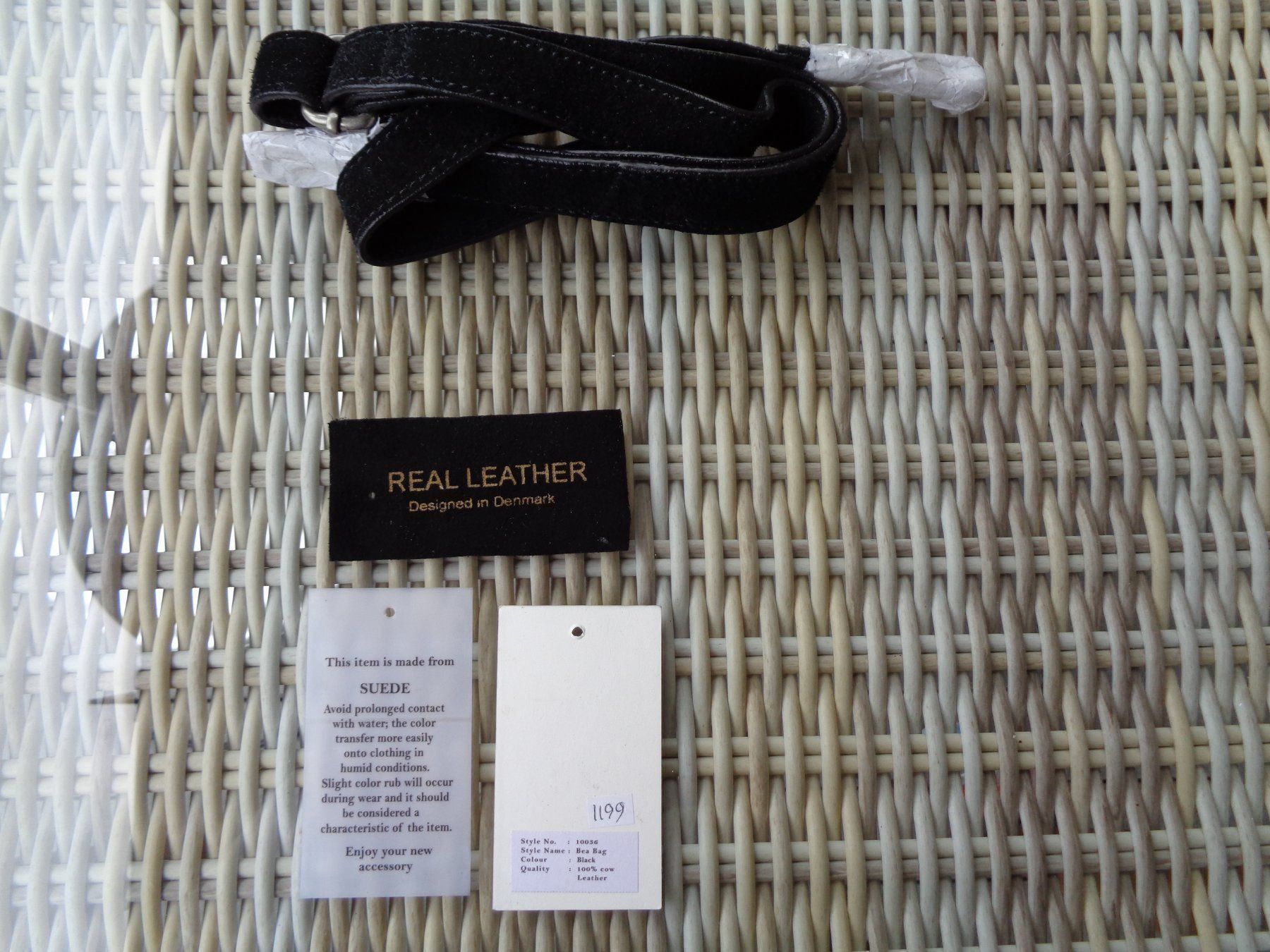 Borse da donna: Schwarze echt Wildleder Suede Bea Bag - 400295 – Usato da Küssnacht am Rigi venduto da Schuhe-Secondhand 2